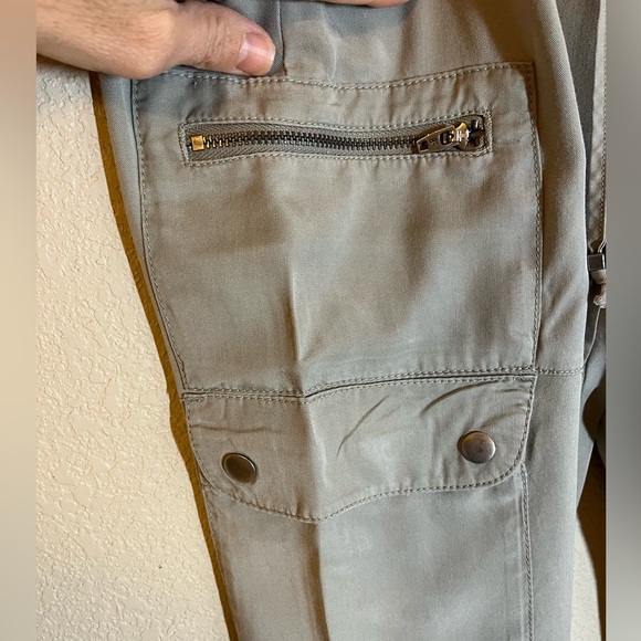 NWOT Banana Republic Jogger Cargo Pants, Size M - Picture 3 of 6